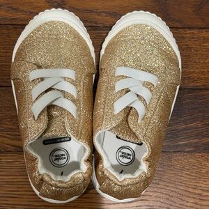 Gold Glitter toddler size 7 canvas sneaker